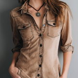 Blouse rétro avec surpiqûres contrastantes et effet délavé