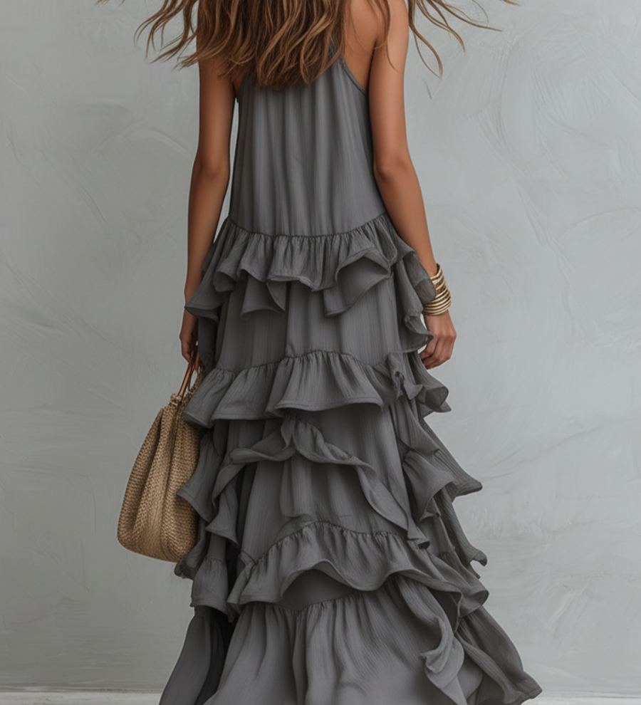 Robe longue élégante grise à volants superposés romantique