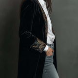 Blazer intemporel de luxe vintage en velours noir avec revers à imprimé baroque