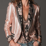 Blazer ajusté à rayures satinées style bohème