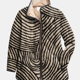 Inaya | Veste matelassée à motif rond dessiné à la main d'inspiration rétro
