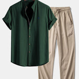 Chemise à manches courtes effet lin à col droit et pantalon droit texturé froissé