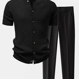 Chemise en tricot à boutons et col rond en jacquard torsadé & Pantalon fuselé coupe ajustée