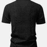 Chemise en maille ajourée et pantalon droit en lin