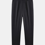 Polo en maille à col Johnny avec bordures contrastantes et pantalon fuselé coupe slim