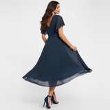 Robe longue Clarissa™ à encolure en V fluide