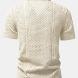 Chemise en maille ajourée et pantalon droit en lin