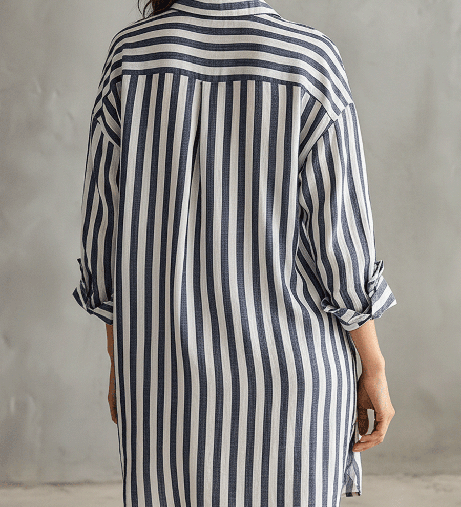 Mini-robe chemise ample à rayures bleues et blanches