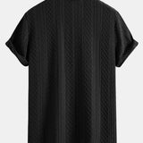 Chemise boutonnée en jacquard à motif losanges géométriques et pantalon droit à texture froissée
