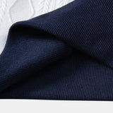 Polo en maille jacquard à motif géométrique contrastant et pantalon fuselé coupe ajustée