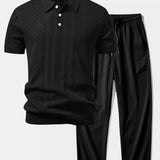 Polo en maille ajourée à motif jacquard géométrique et pantalon droit à texture froissée