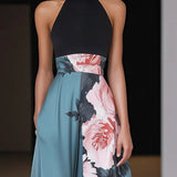 Robe longue trapèze sans manches à col rond classique, à fleurs, noire fendue