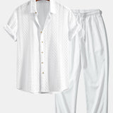 Chemise boutonnée en jacquard à motif losanges géométriques et pantalon droit à texture froissée